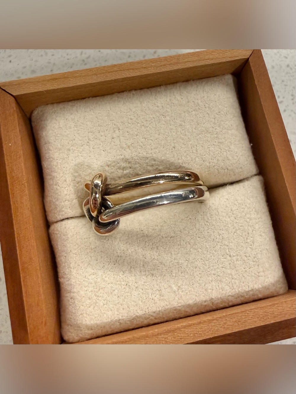 James Avery Original Lovers' Knot Ring 14K Yellow Gold Sterling Silver size 7.5 - Picture 4 of 16